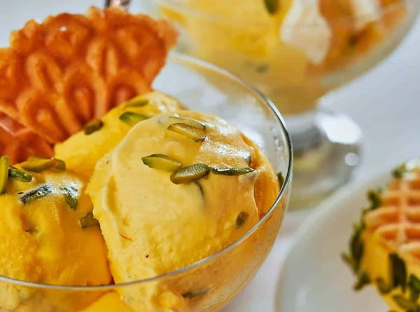 طرز تهیه بستنی زعفرانی